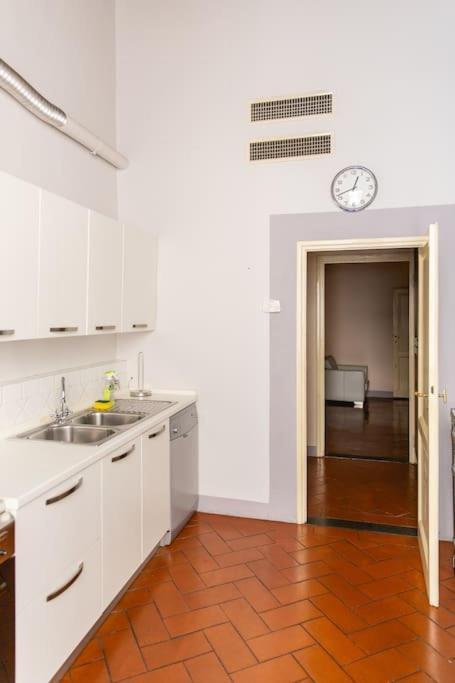 Elegant Apartment Near Piazza Della Signoria 피렌체 외부 사진